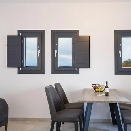 Enalion Apartment *